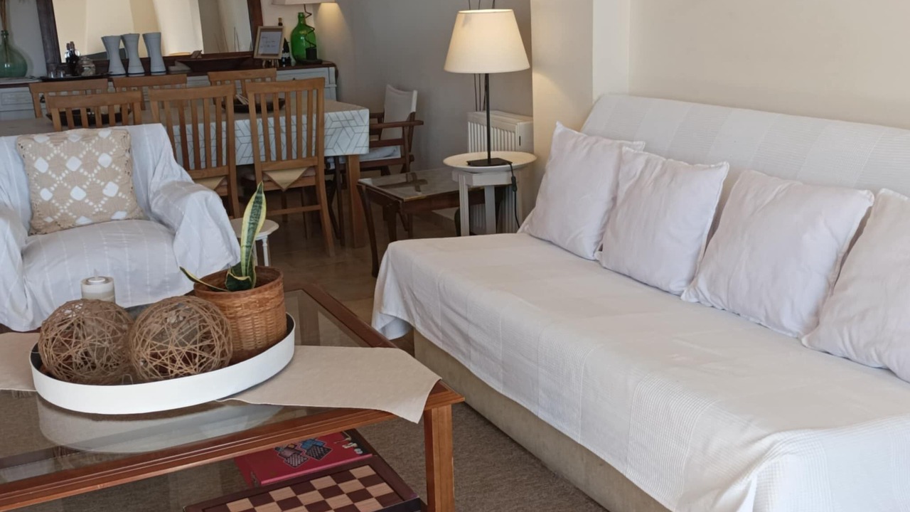 Photo of Livingroom in Delphi