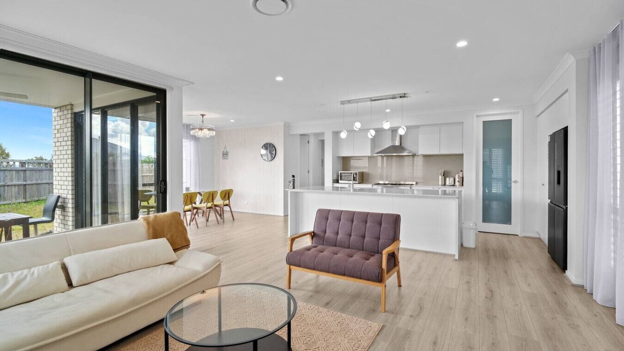 Photo of Livingroom in Spring Mountain