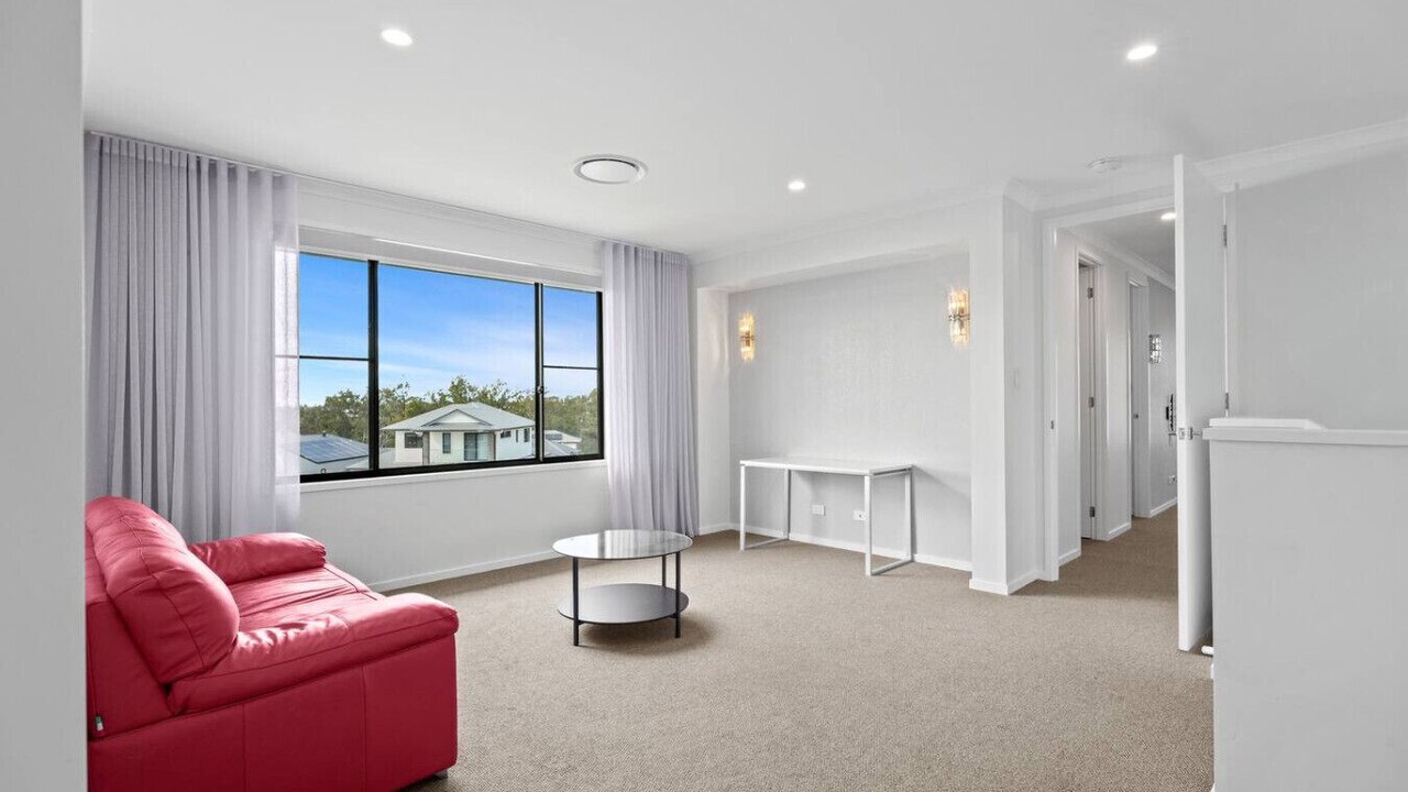 Photo of Livingroom in Spring Mountain
