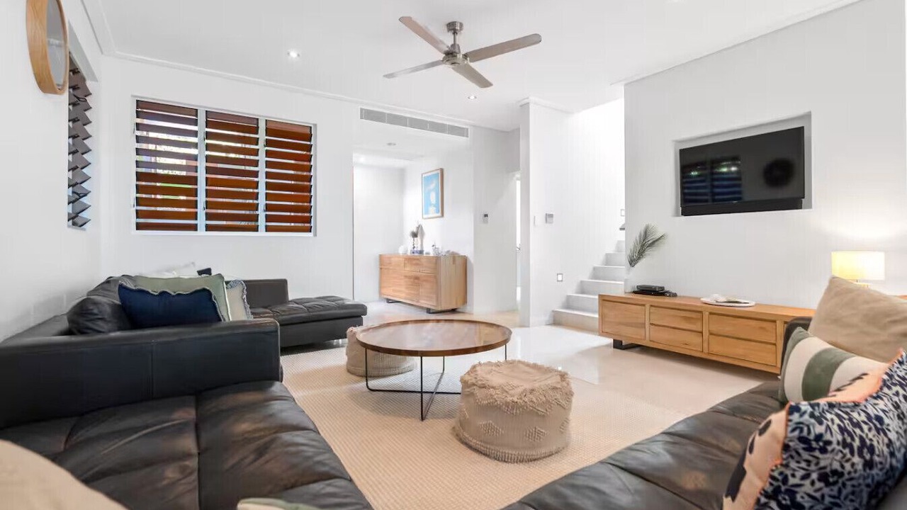 Photo of Livingroom in Trinity Beach