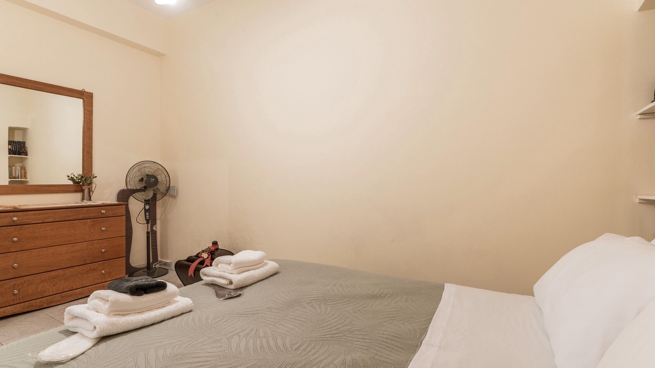 Photo of Bedroom in East Mani