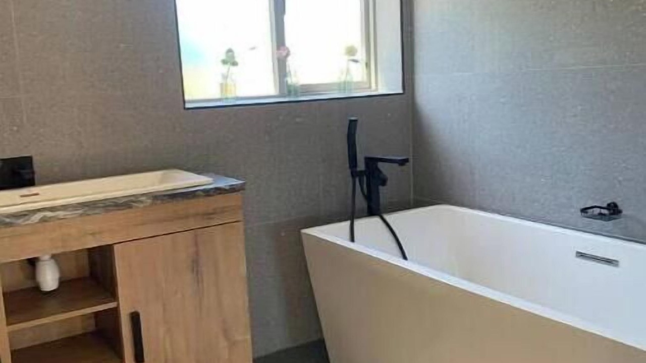 Photo of Bathroom in Glentana