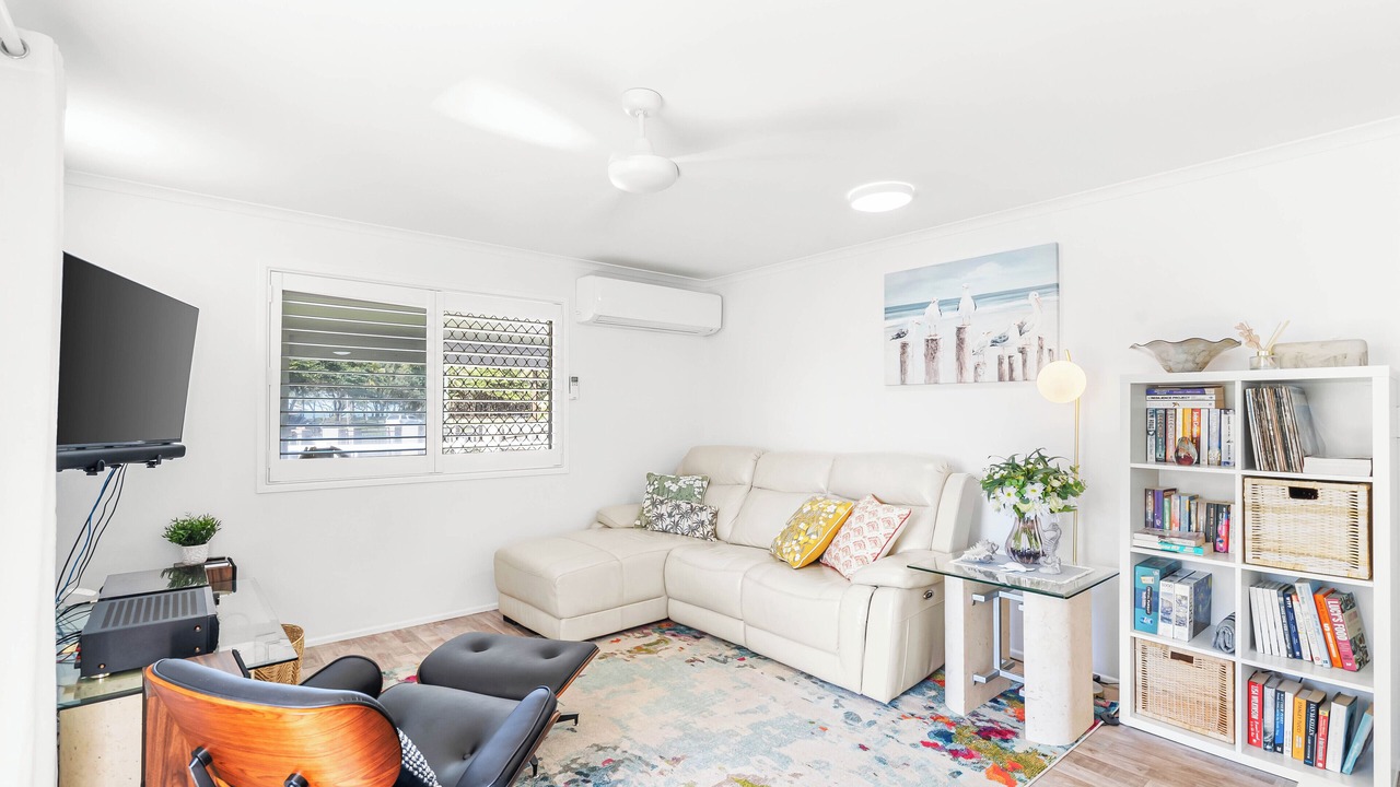 Photo of Livingroom in Slade Point
