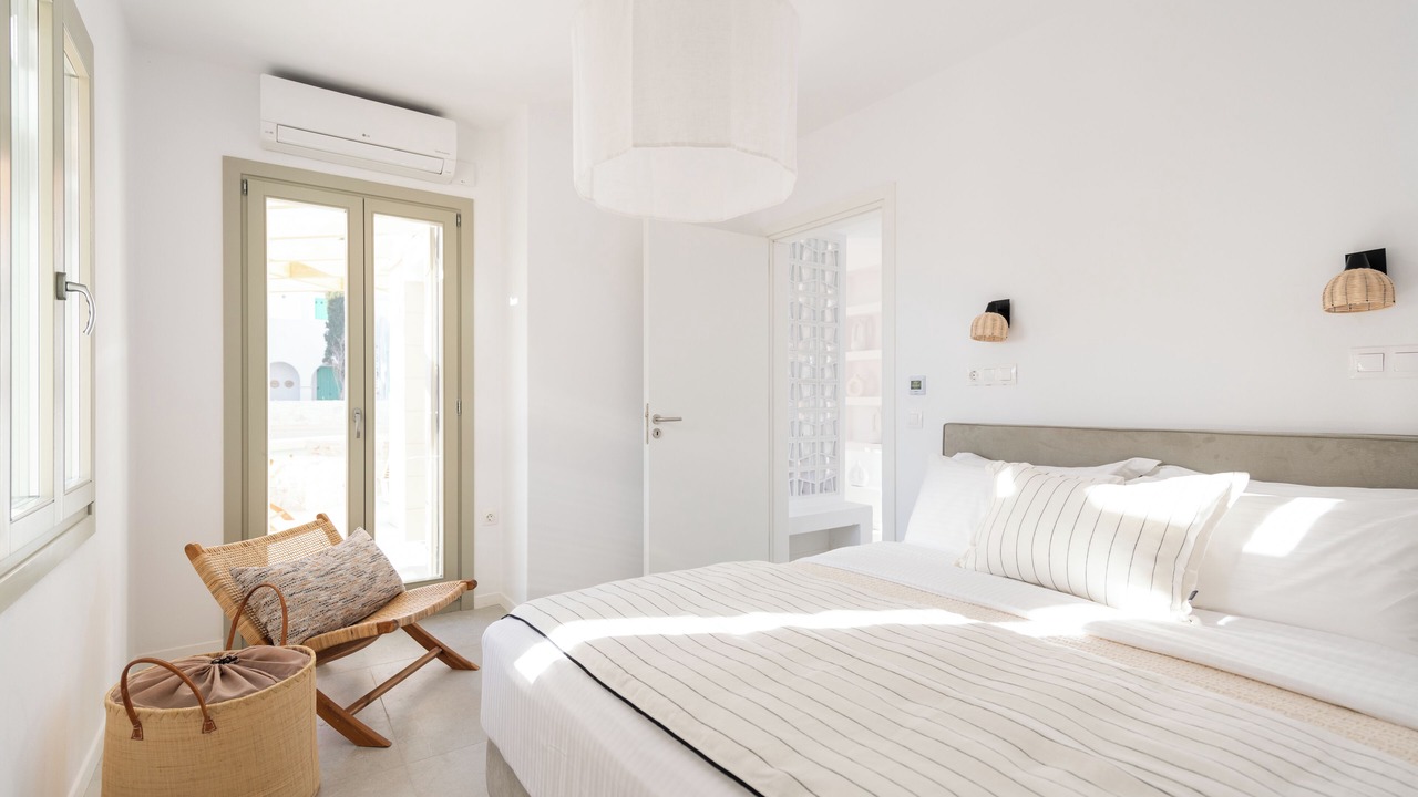 Photo of Bedroom in Drios