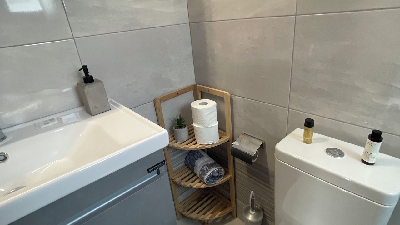 Photo of Bathroom in Eretria