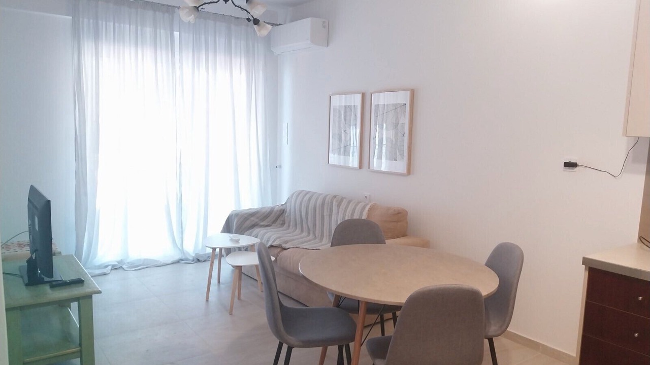 Photo of Livingroom in Menidion