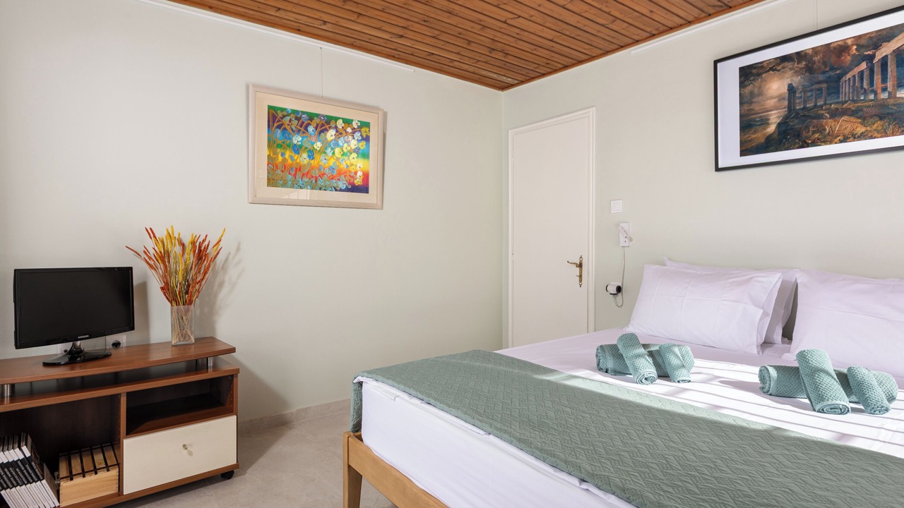Photo of Bedroom in Lavreotiki