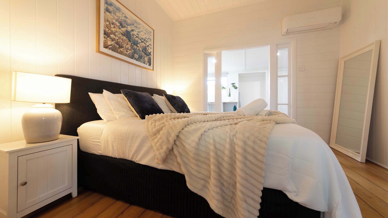 Photo of Bedroom in Booval