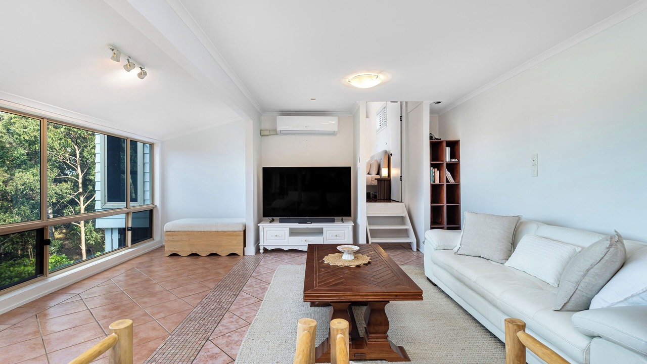 Photo of Livingroom in Advancetown
