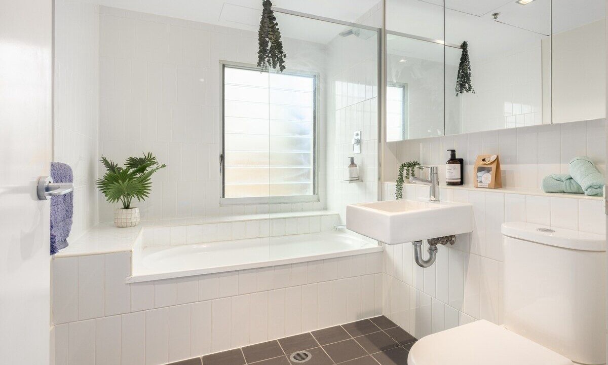 Photo of Bathroom in Teneriffe