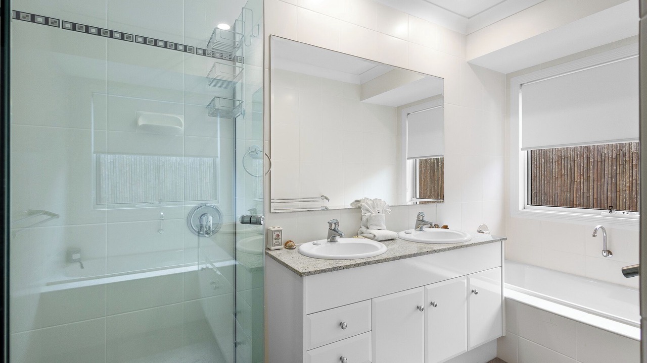 Photo of Bathroom in Twin Waters