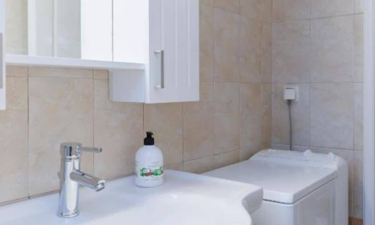 Photo of Bathroom in Lefktron