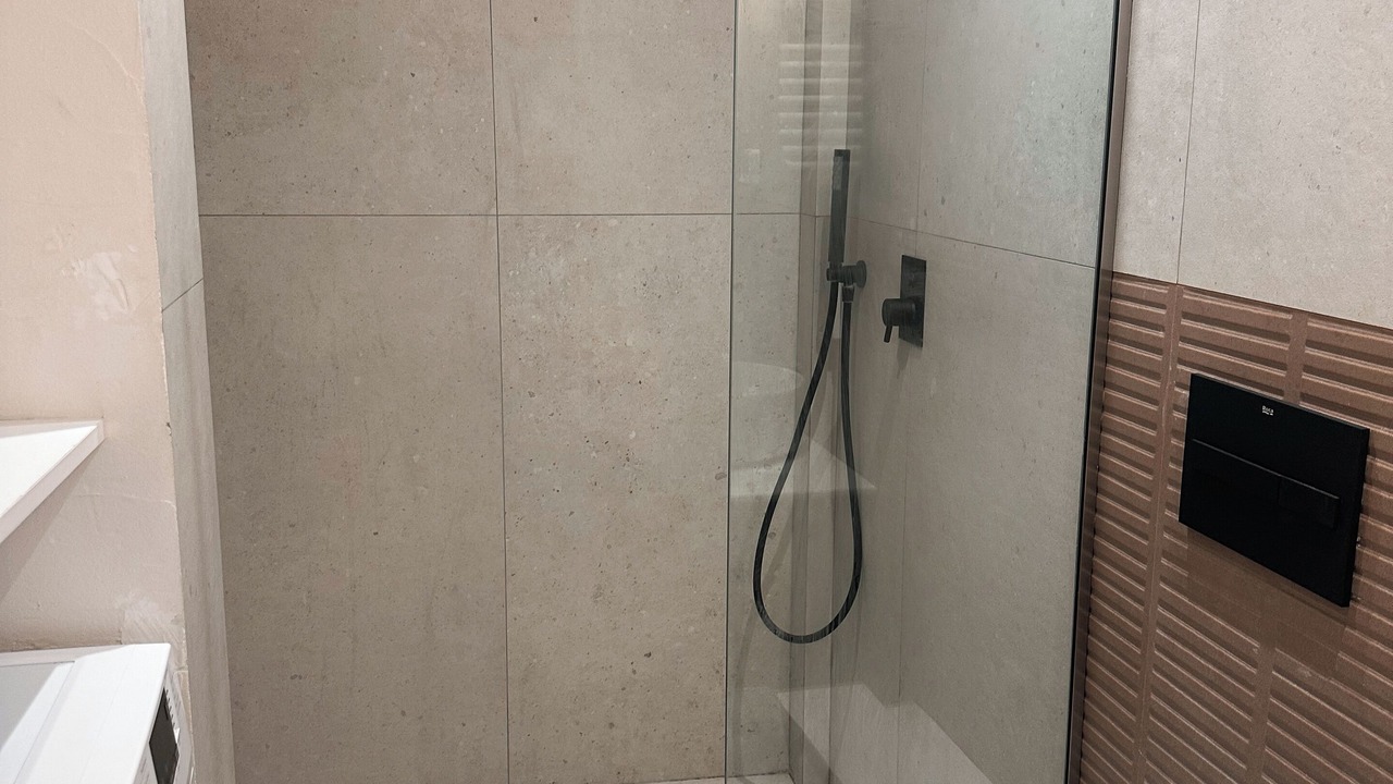 Photo of Bathroom in Eretria