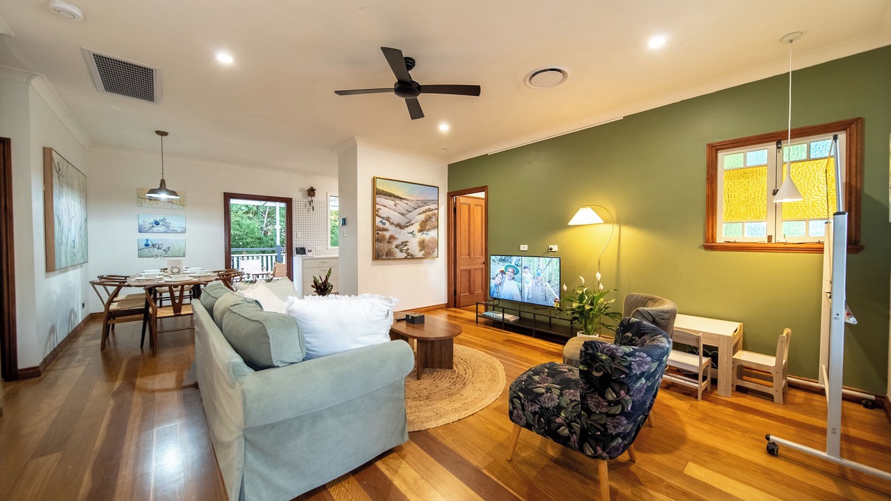 Photo of Livingroom in Annerley