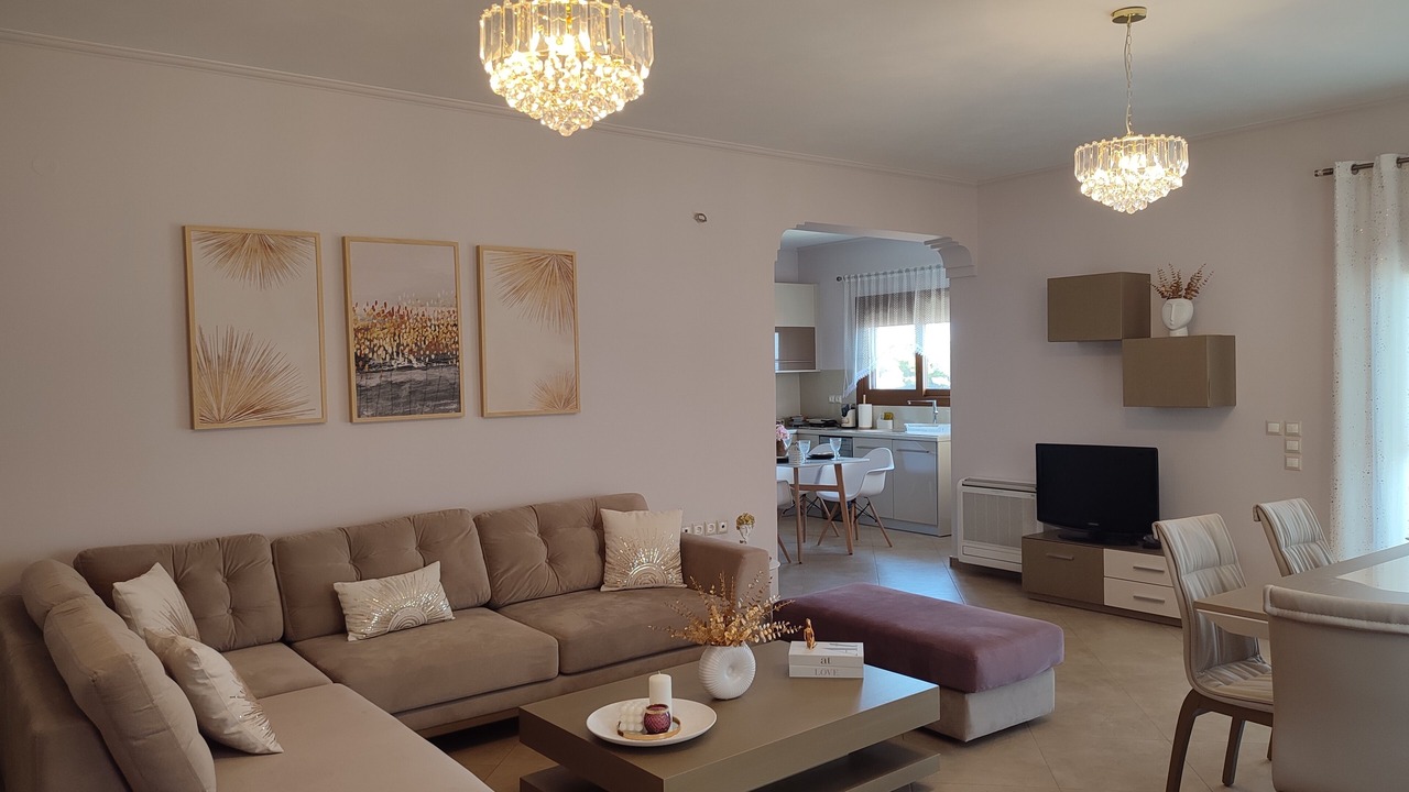 Photo of Livingroom in Patitiri
