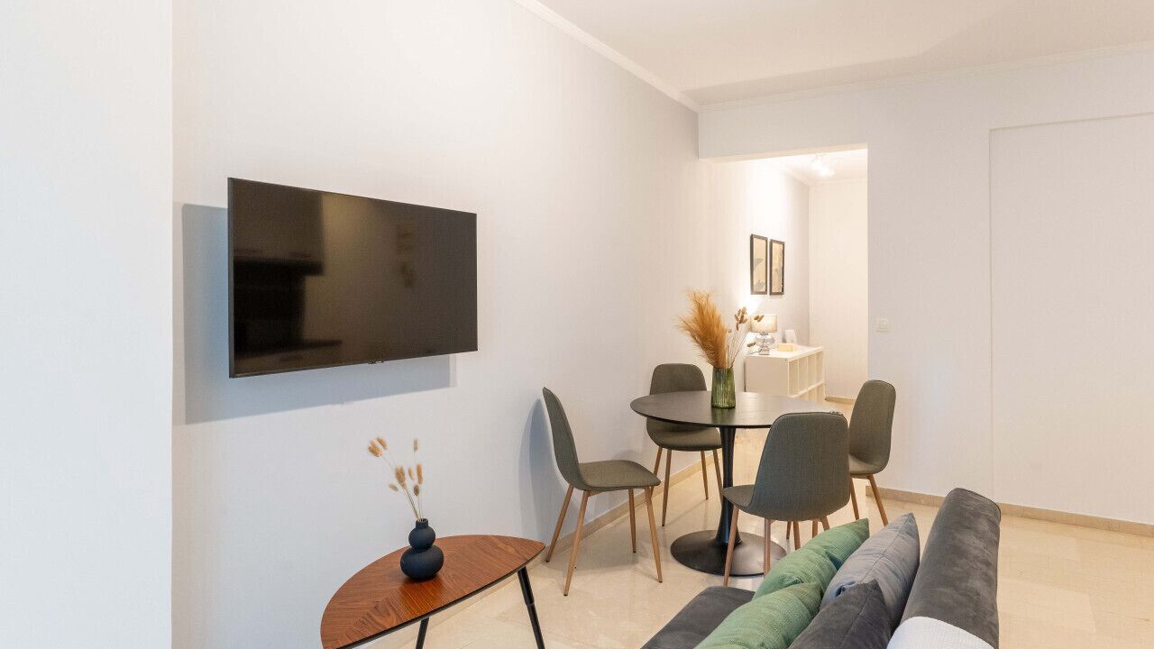 Photo of Bedroom in Alimos
