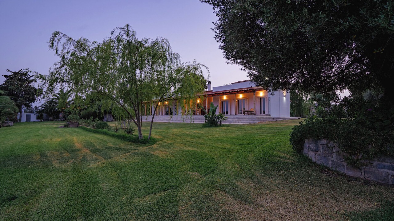 Photo of Outdoor in Amarinthos