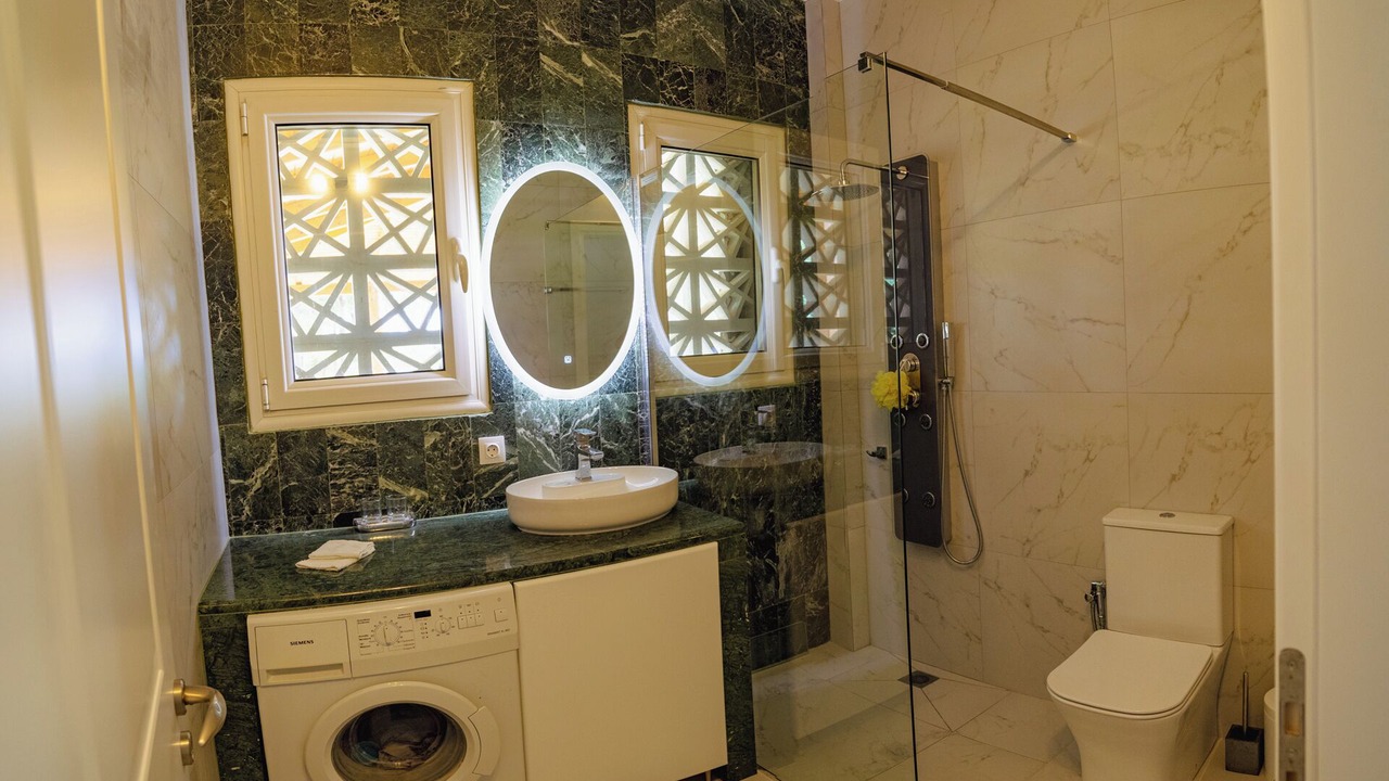 Photo of Bathroom in Amarinthos