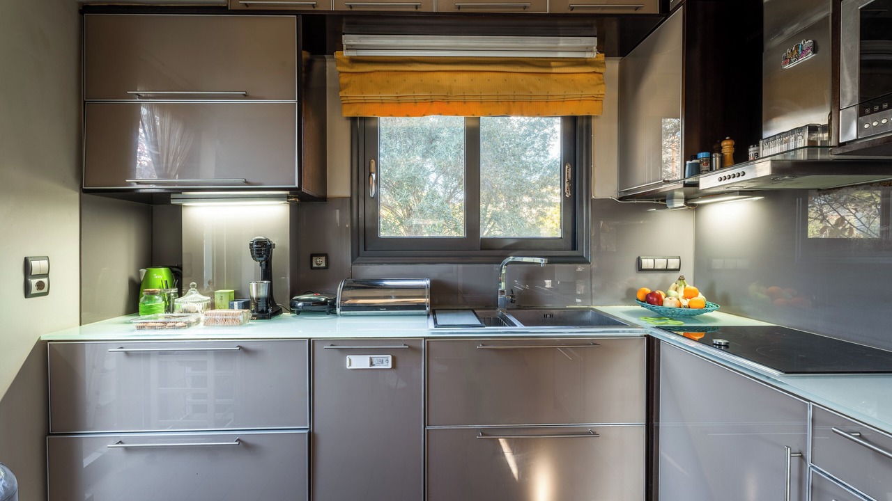 Photo of Kitchen in Kalyvia Thorikou