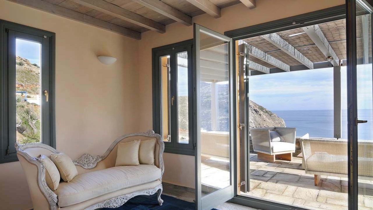 Photo of Livingroom in Andros