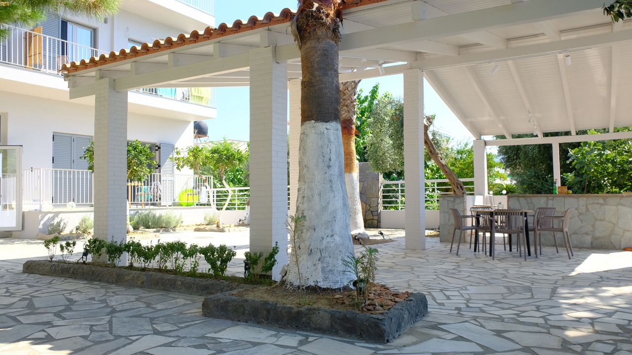 Photo of Outdoor in Komnina