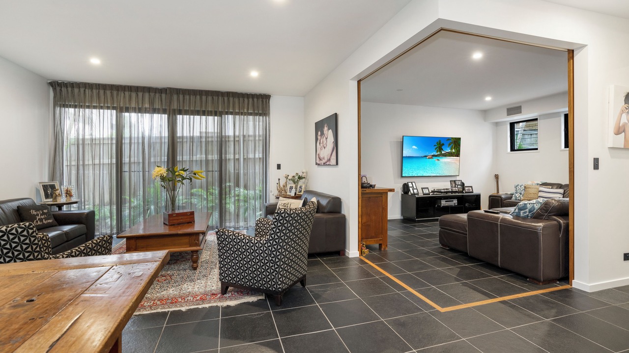 Photo of Livingroom in Alexandra Headland