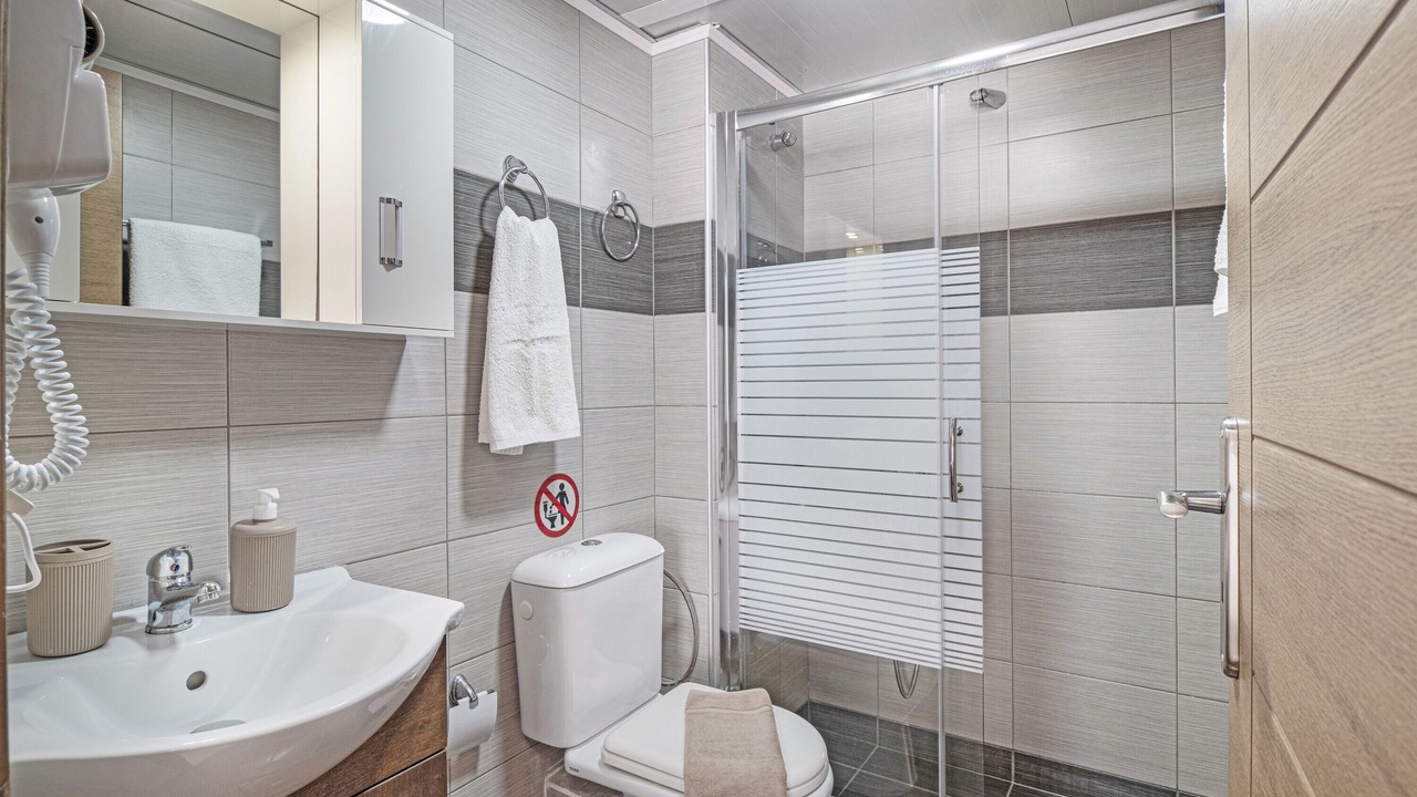 Photo of Bathroom in Perigiali