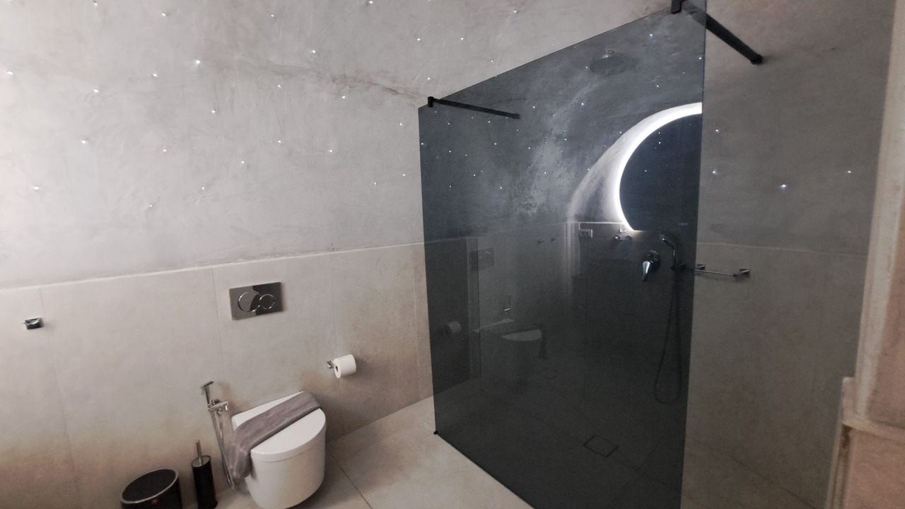 Photo of Bathroom in Paradise