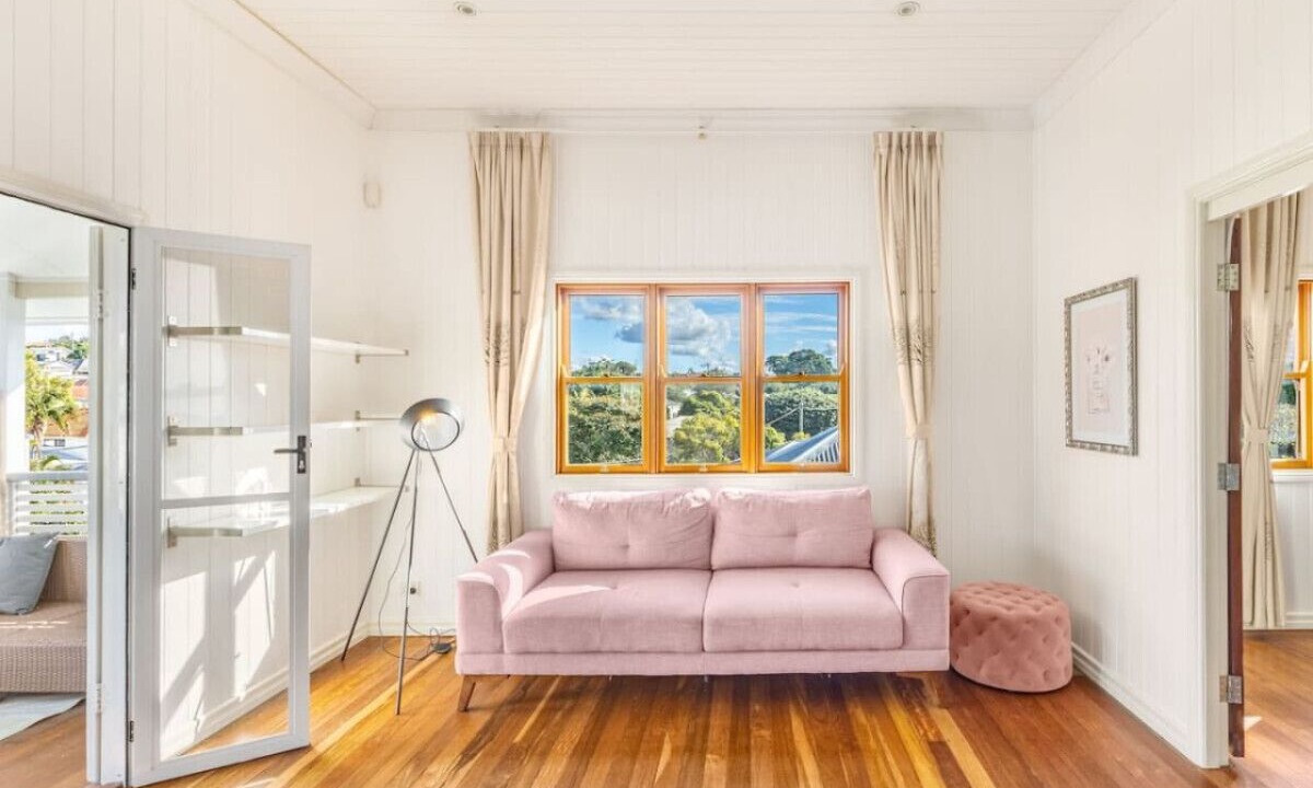 Photo of Livingroom in Coorparoo