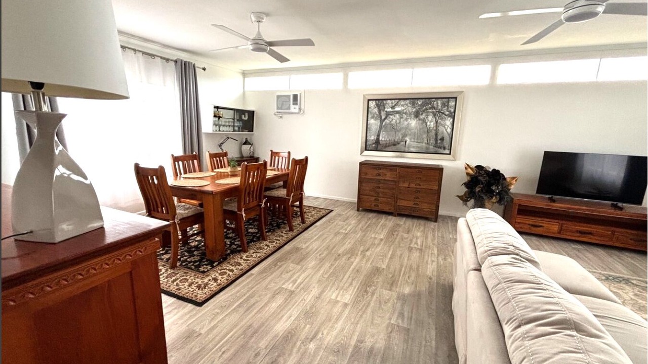 Photo of Livingroom in Barney Point
