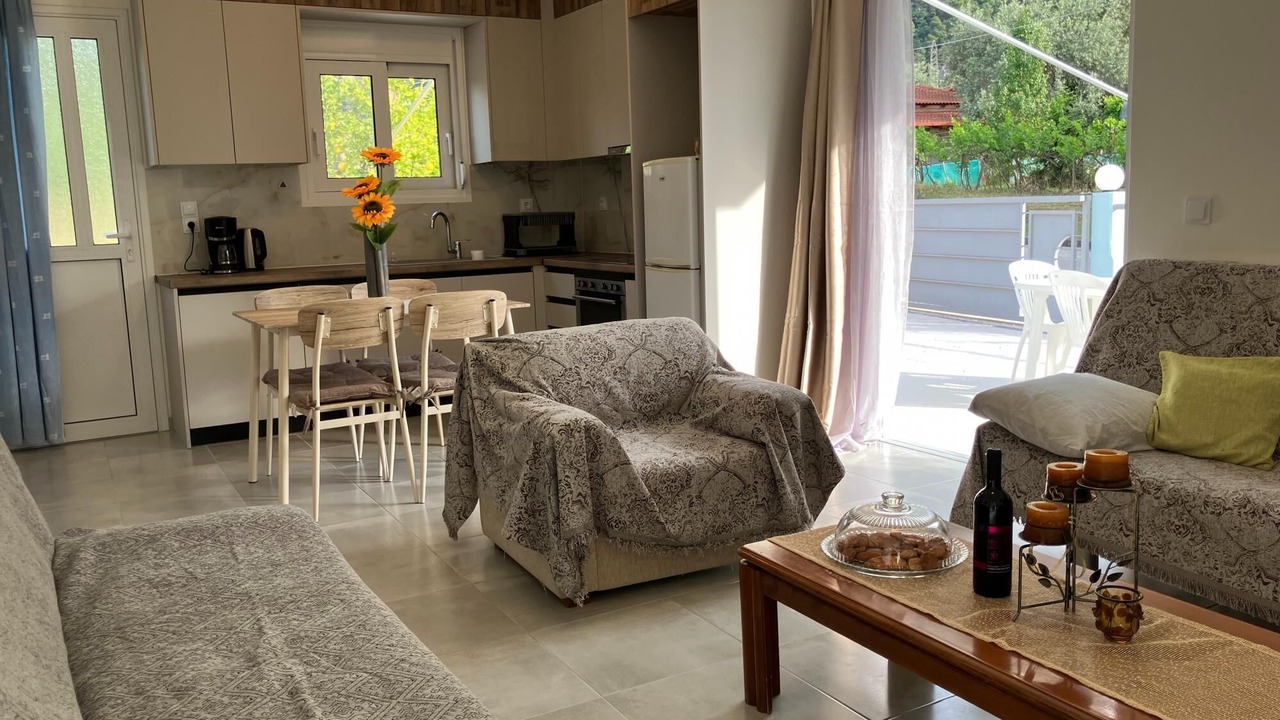 Photo of Livingroom in Kamena Vourla