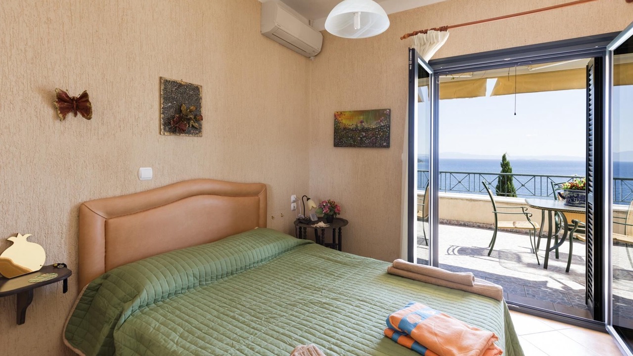 Photo of Bedroom in Pella Region