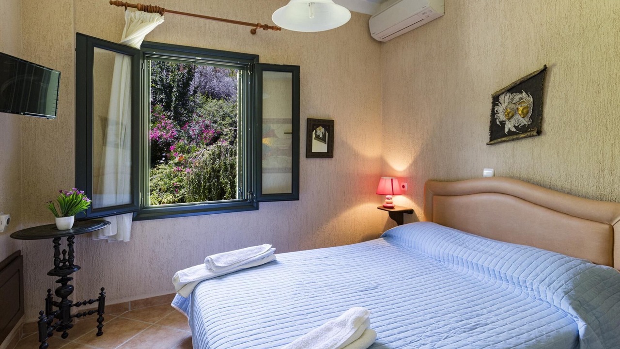 Photo of Bedroom in Pella Region