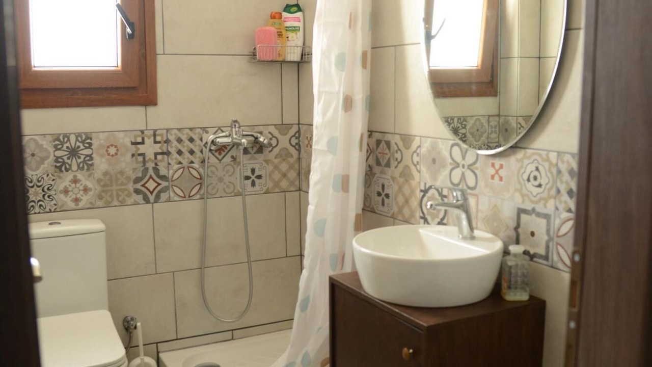 Photo of Bathroom in Sourpi