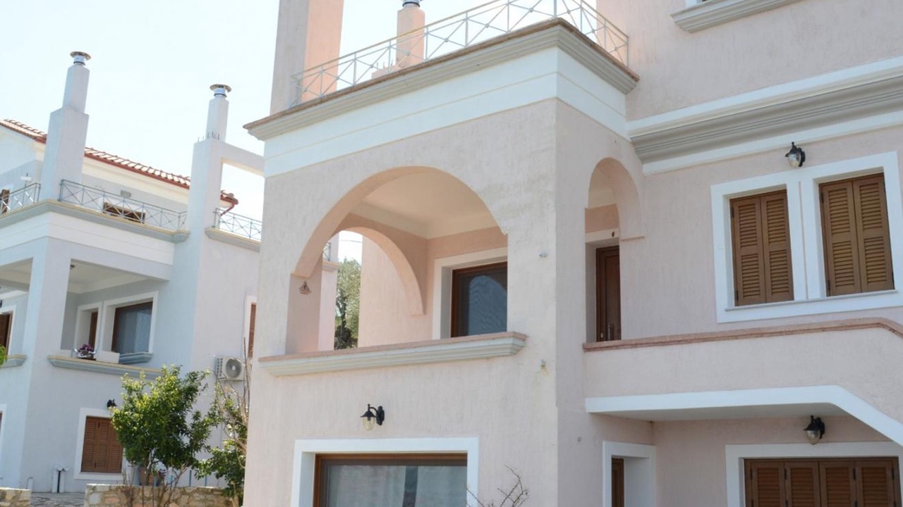 Photo of Outdoor in Sourpi