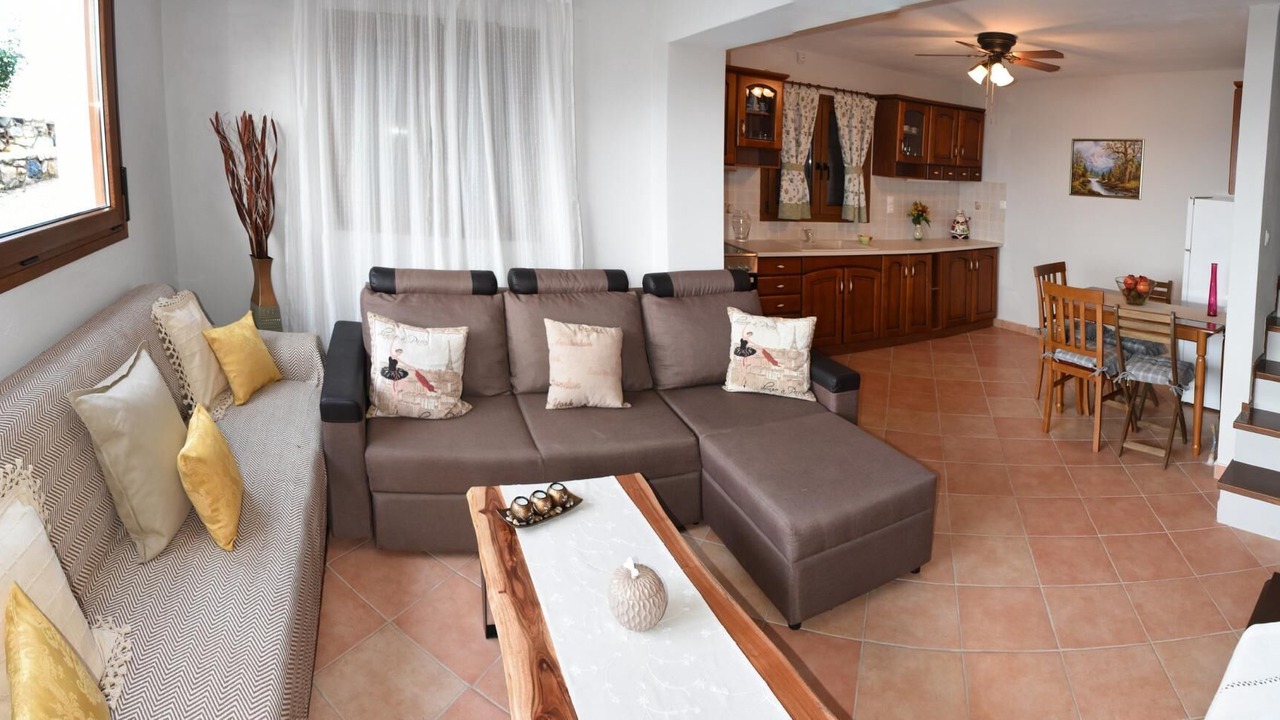 Photo of Livingroom in Sourpi