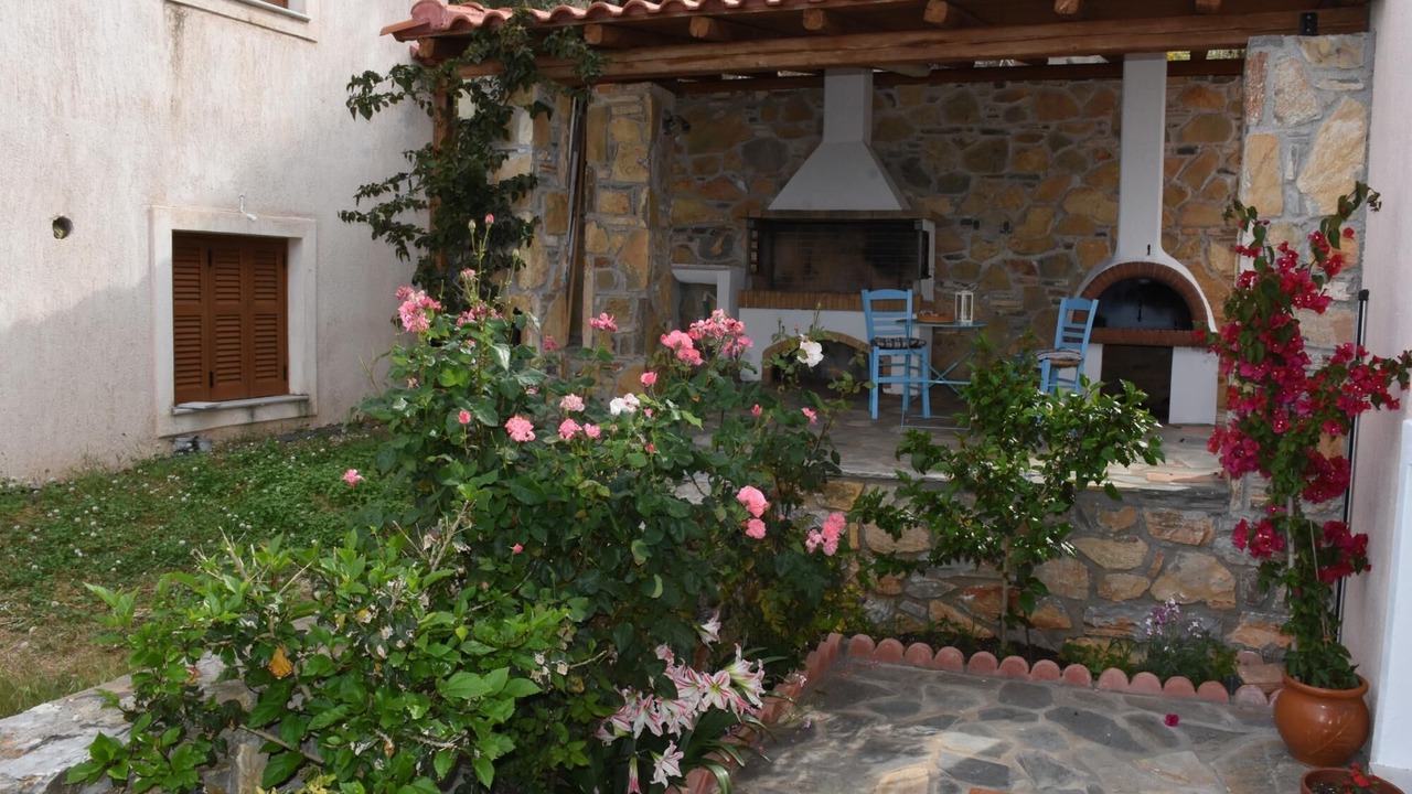 Photo of Patio Balcony in Sourpi