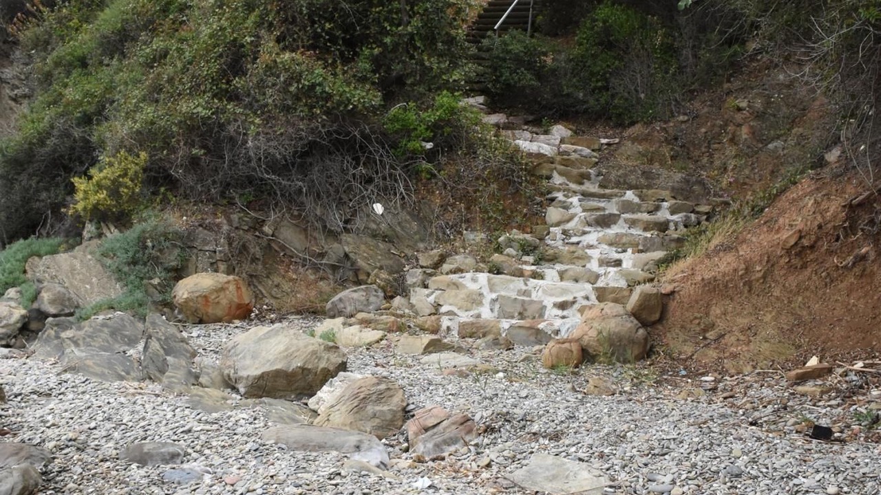Photo of Outdoor in Sourpi