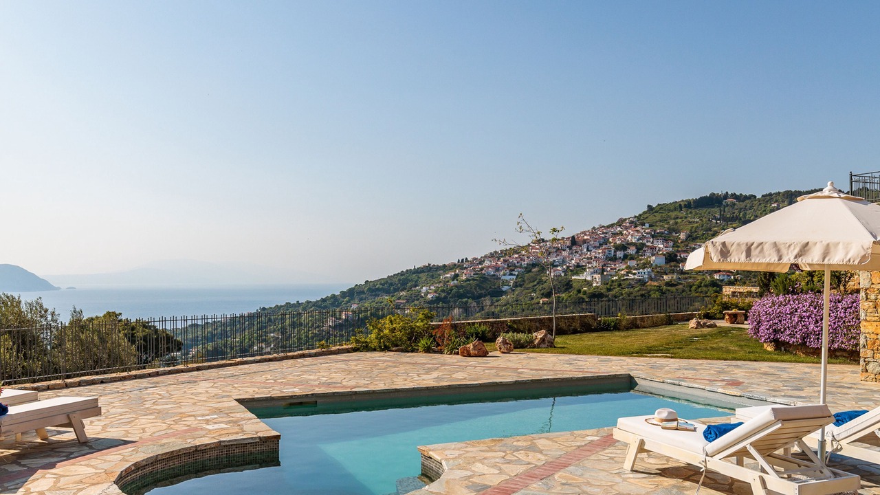 Photo of Outdoor in Glossa