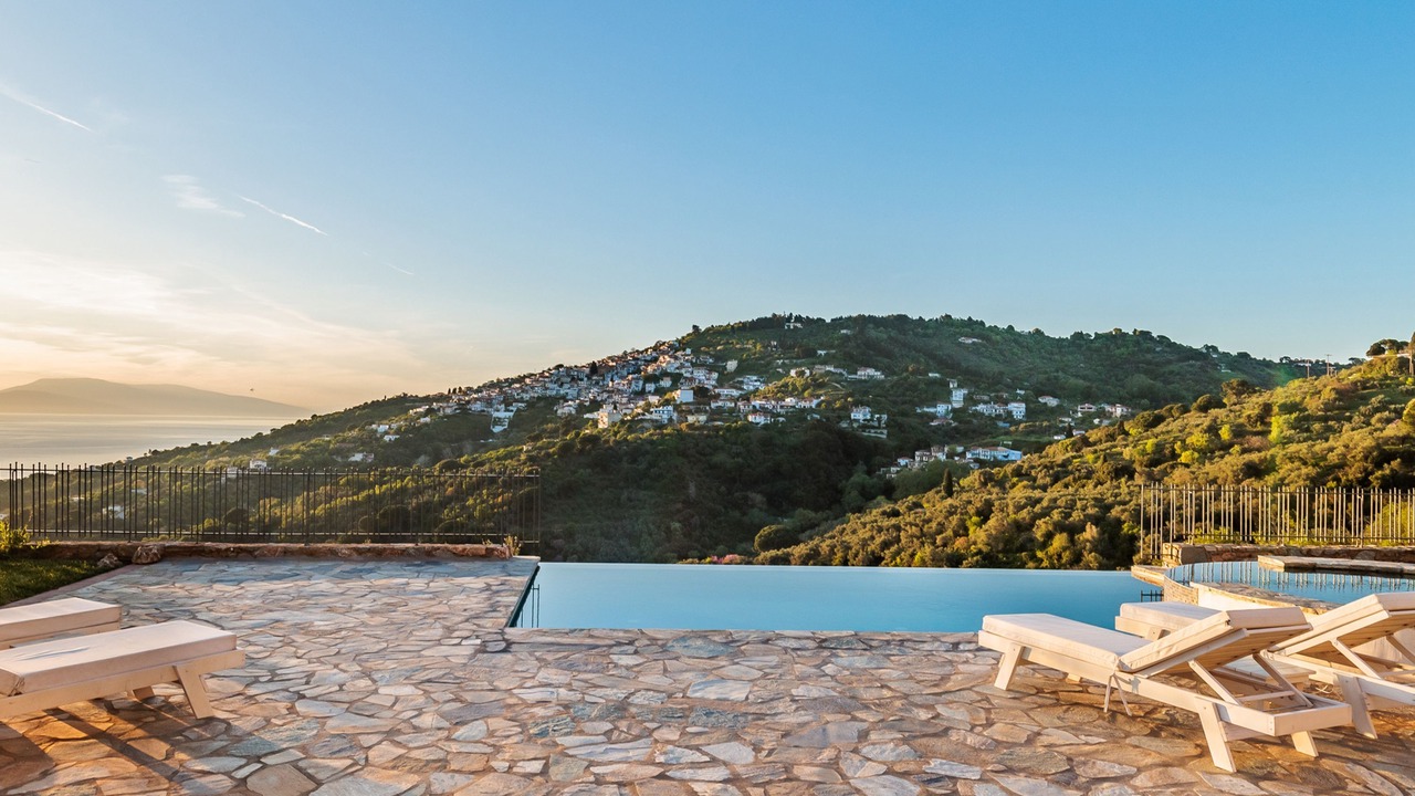 Photo of Outdoor in Glossa