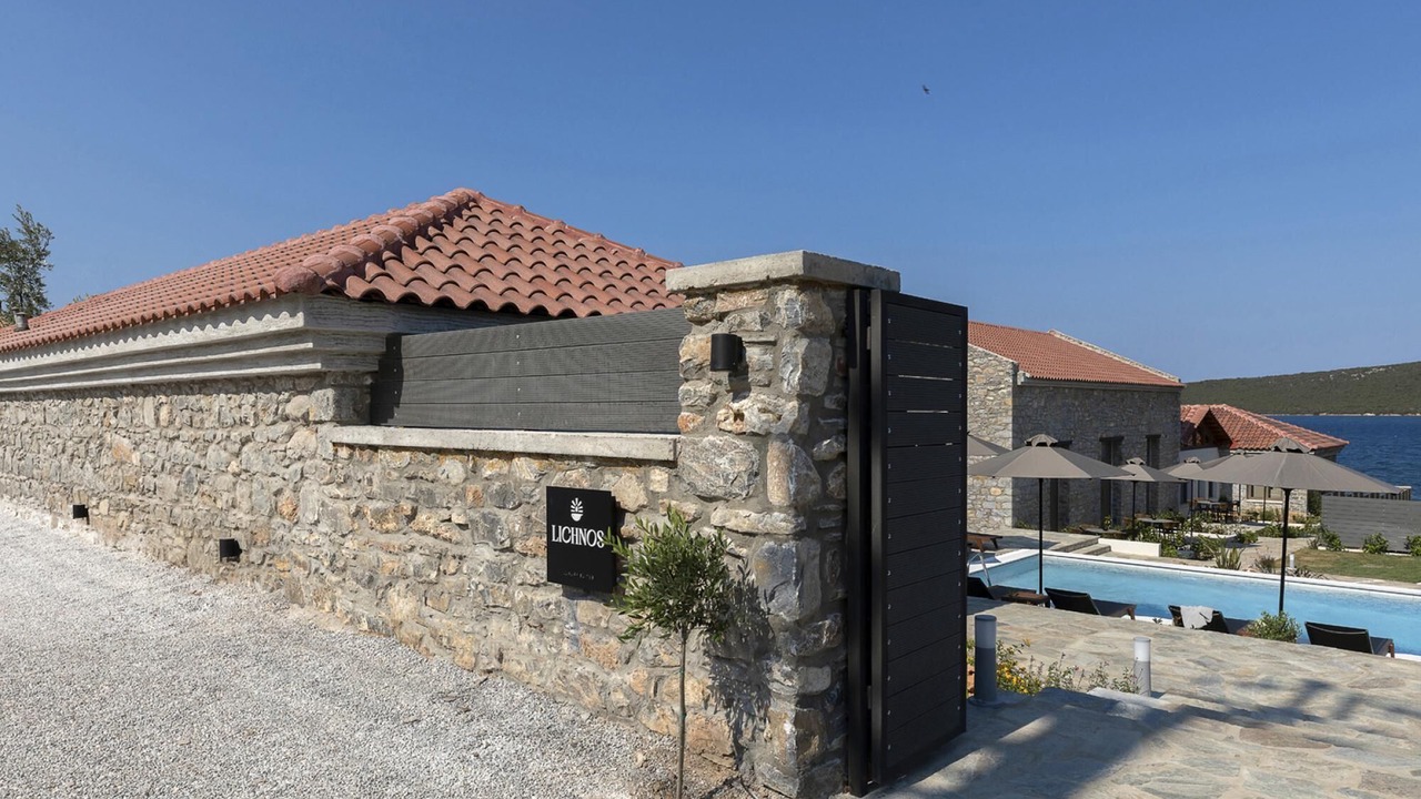 Photo of Outdoor in Sourpi