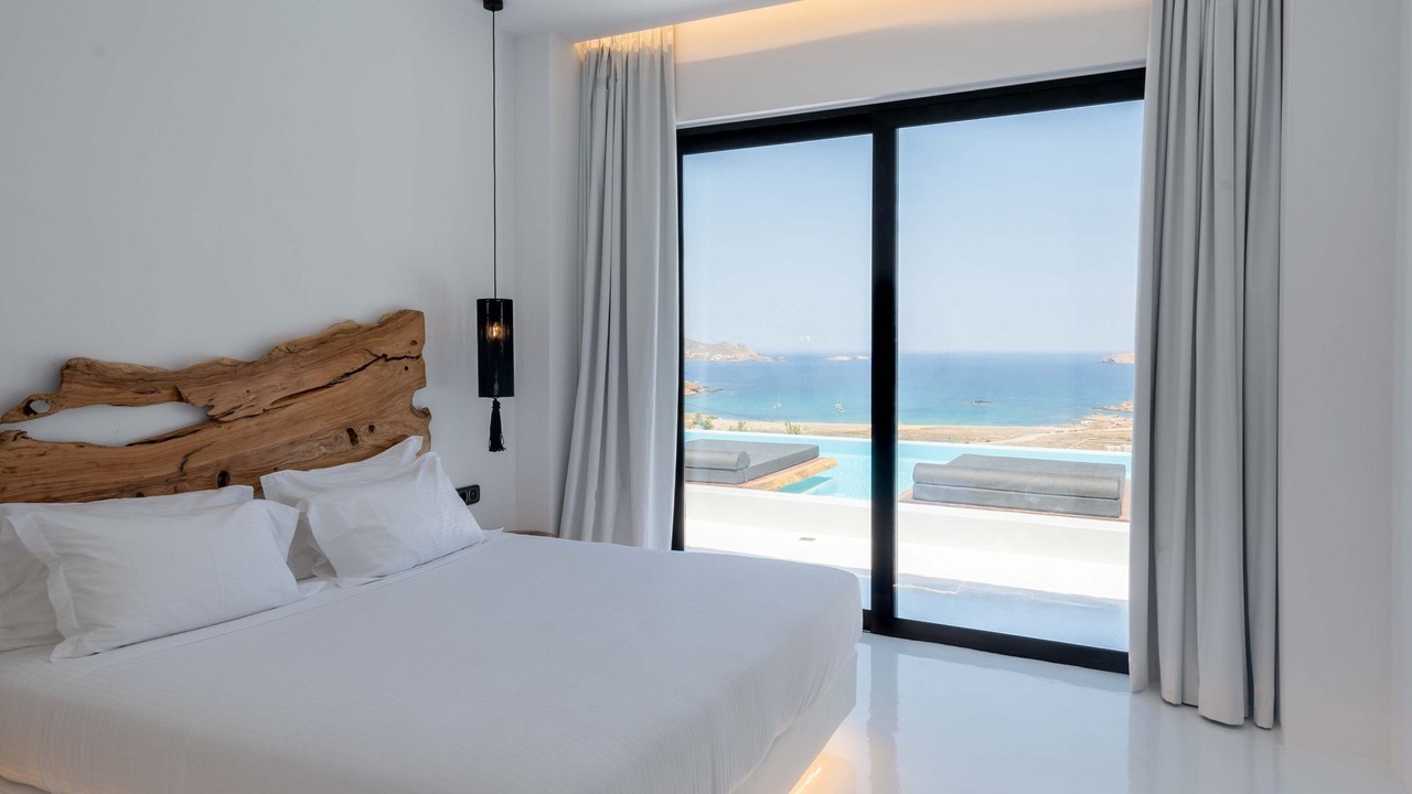 Photo of Bedroom in Ornos