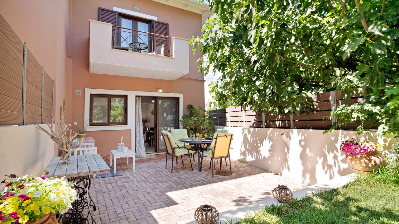 Photo of Outdoor in Katokhorion
