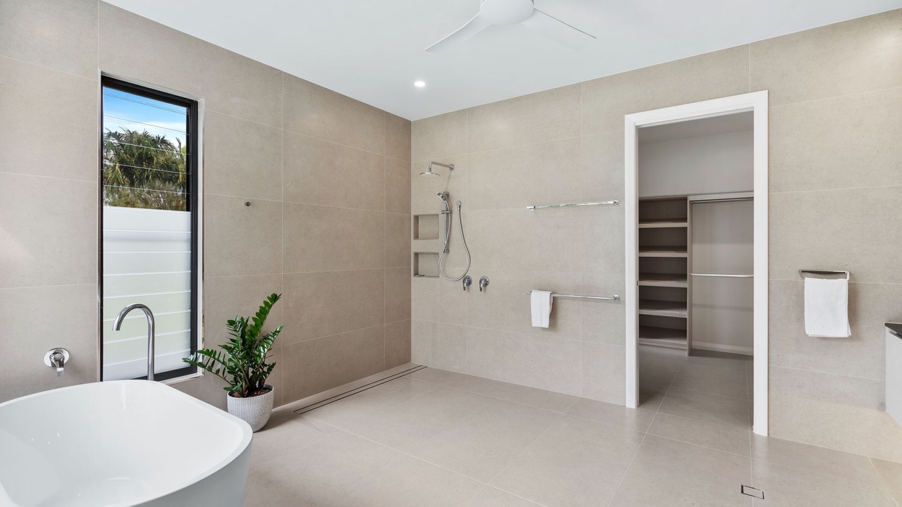 Photo of Bathroom in Palm Cove