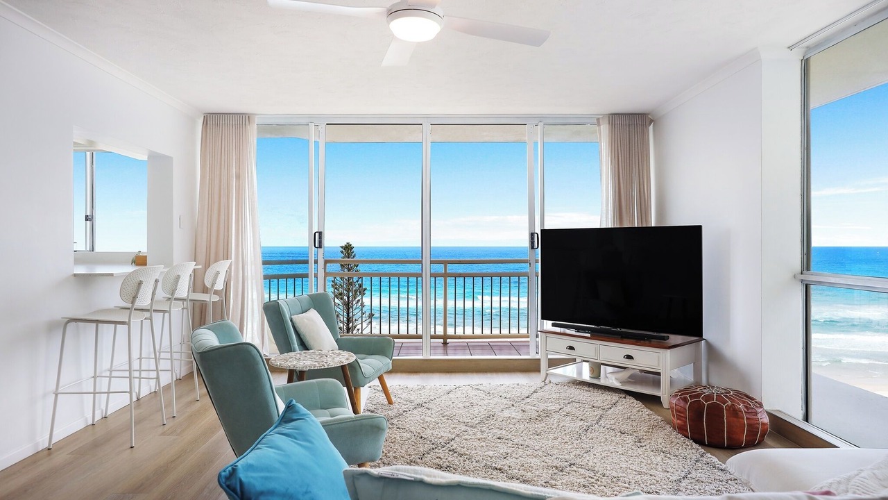 Photo of Livingroom in Main Beach