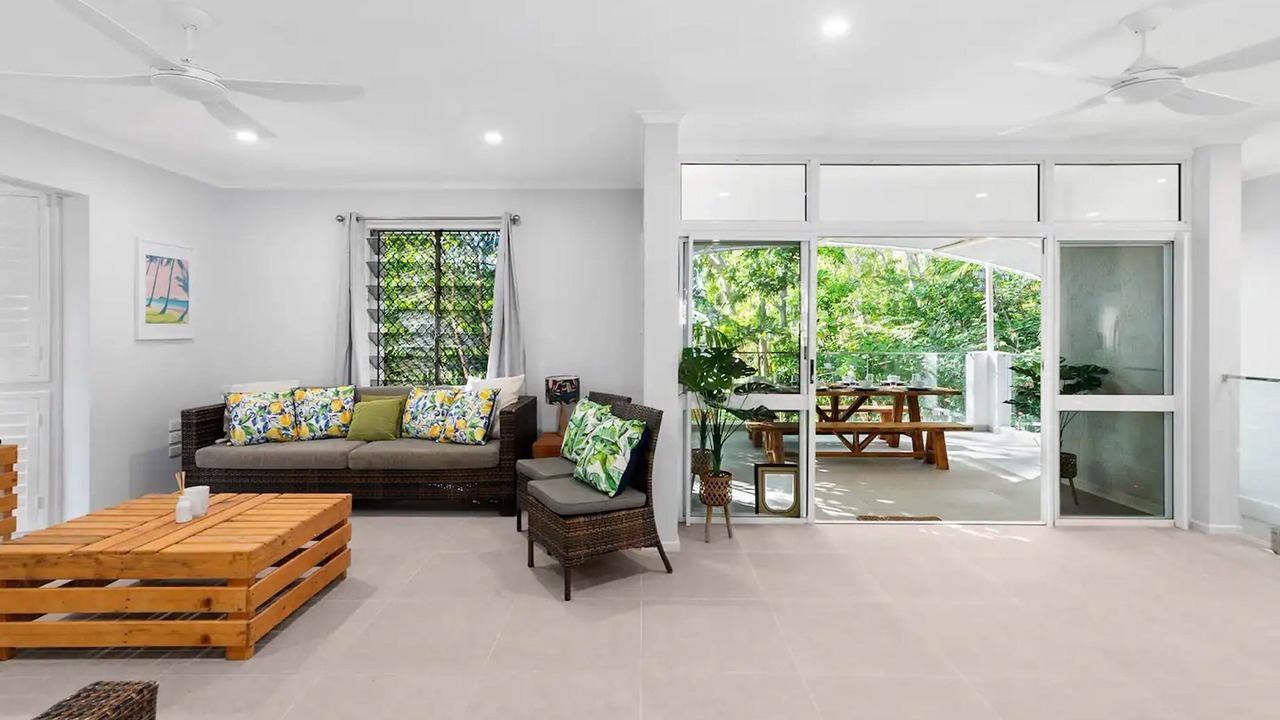 Photo of Livingroom in Palm Cove