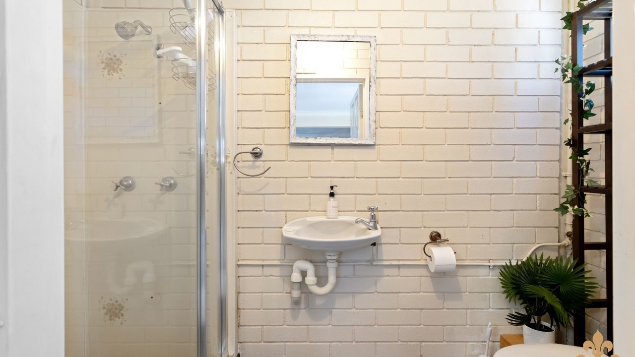 Photo of Bathroom in Park Avenue