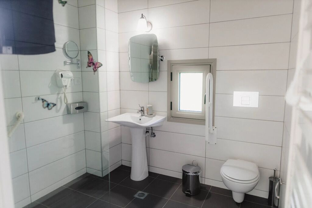 Photo of Bathroom in Mesolongi