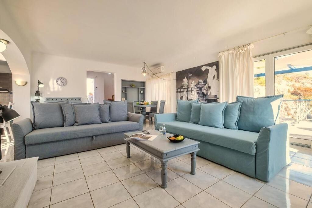 Photo of Livingroom in Agios Serafim