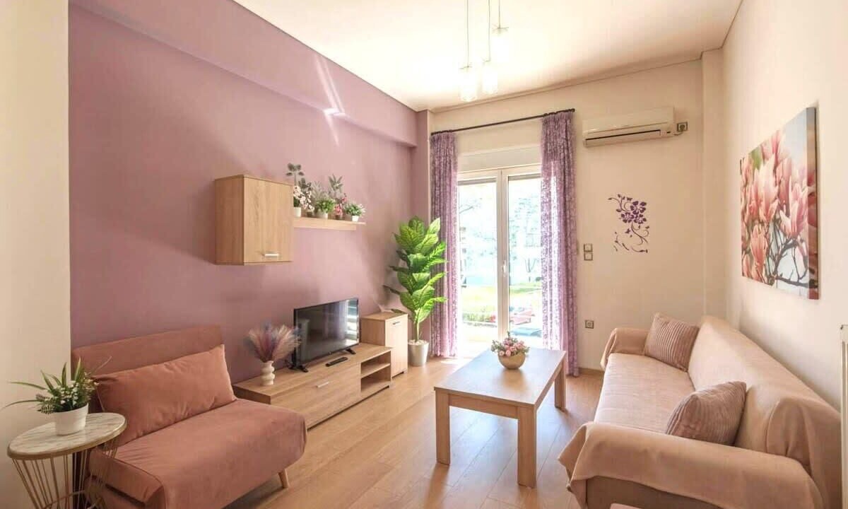 Photo of Livingroom in Ilisia